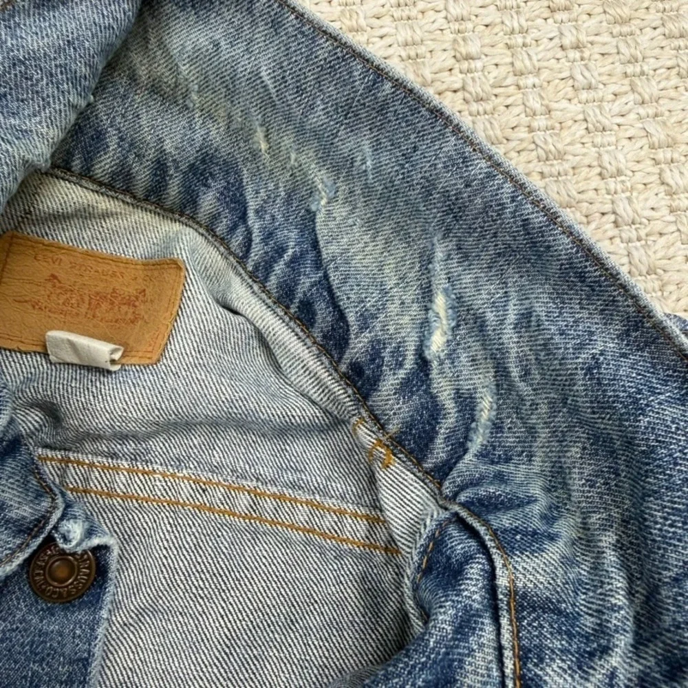 VTG Levis Type III‎ Rhinestone Bedazzled Denim Jacket Made USA 524 L